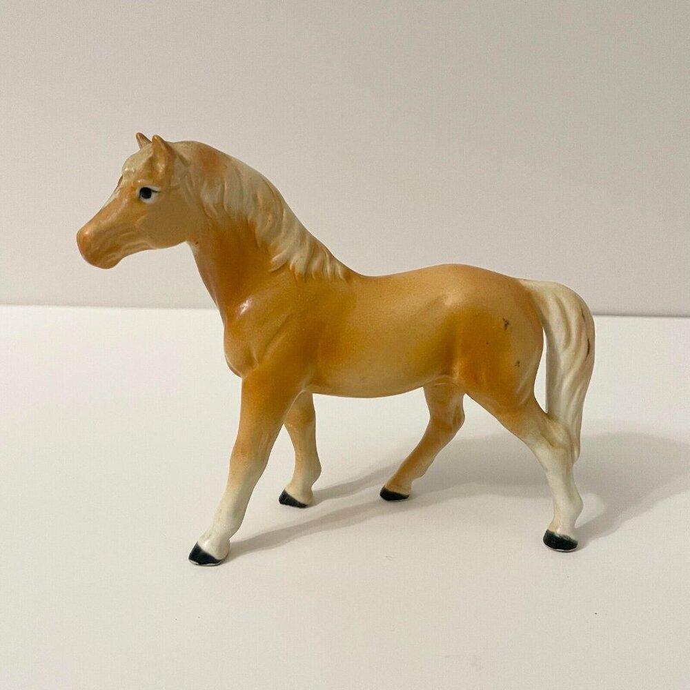 Vintage Porcelain Horse Figurine 5 Inch Tall Made in Japan